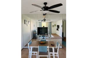 500 Executive Center Drive, West Palm Beach, FL 33401 - MLS#F10549799