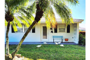 2100 Lake Circle Drive, Boynton Beach, FL 33426 - MLS#F10549808