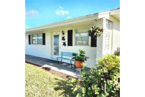 2100 Lake Circle Drive, Boynton Beach, FL 33426 - MLS#F10549808