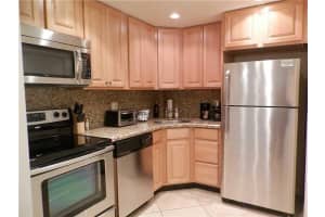 124 19th Court, Wilton Manors, FL 33305 - MLS#F10549821