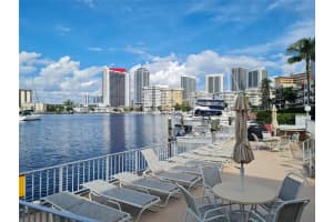 300 Golden Isle, Hallandale Beach, FL 33009 - MLS#F10549853