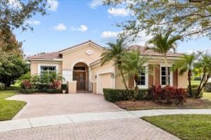 9301 Nuova Way, Port Saint Lucie, FL 34986 - MLS#F10549918