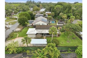 708 Dixie Lane, West Palm Beach, FL 33415 - MLS#F10549928