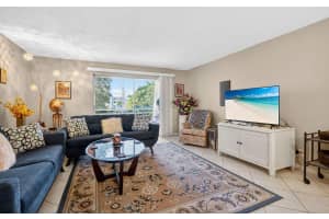 330 26th Avenue, Boynton Beach, FL 33435 - MLS#F10549930