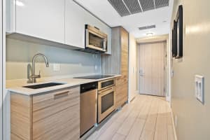 1300 Brickell Bay Drive, Miami, FL 33131 - MLS#F10549933