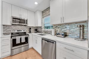 190 21st Street, Boca Raton, FL 33431 - MLS#F10549989