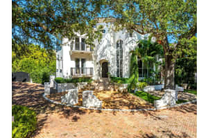 2765 Brickell Court, Miami, Fl 33129, Miami