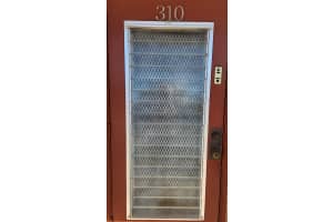 10467 Sunrise Lakes Boulevard, Sunrise, FL 33322 - MLS#F10550187