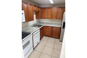 405 Executive Center Drive, West Palm Beach, FL 33401 - MLS#F10550192