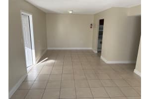 405 Executive Center Drive, West Palm Beach, FL 33401 - MLS#F10550192