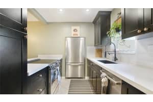 8524 Old Country Manor, Davie, FL 33328 - MLS#F10550218