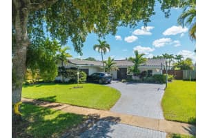 4000 36th Avenue, Hollywood, FL 33021 - MLS#F10550247