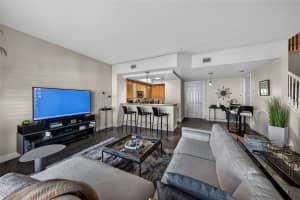 2633 14th Avenue, Wilton Manors, FL 33334 - MLS#F10550365