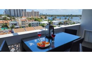 320 Surf Road, Hollywood, FL 33019 - MLS#F10550383