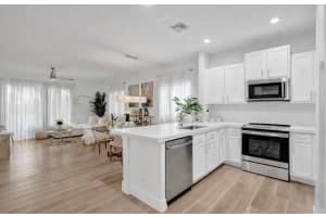 4234 Dixie Highway, Oakland Park, FL 33334 - MLS#F10550444