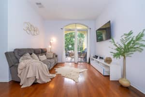 2257 77th Terrace, Pembroke Pines, FL 33024 - MLS#F10550520