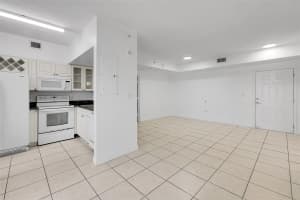 1 Glen Royal Parkway, Miami, FL 33125 - MLS#F10550678