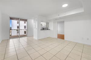 1 Glen Royal Parkway, Miami, FL 33125 - MLS#F10550678