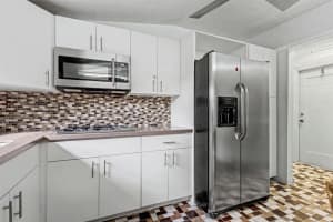 7090 Scott Street, Hollywood, FL 33024 - MLS#F10550682