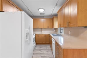 608 29th Drive, Wilton Manors, FL 33334 - MLS#F10550698