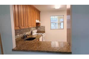 5515 Lakewood Circle, Margate, FL 33063 - MLS#F10550769