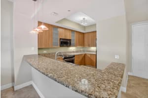 2633 14th Avenue, Wilton Manors, FL 33334 - MLS#F10550816