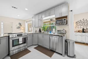 1724 36th Court, Oakland Park, FL 33309 - MLS#F10550882