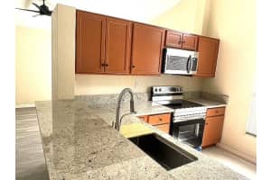 817 Palm Run Drive, North Lauderdale, FL 33068 - MLS#F10550889