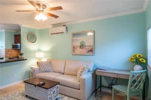 1724 37th Street, West Palm Beach, FL 33407 - MLS#F10551055