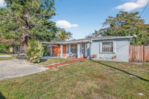 131 7th Terrace, Hallandale Beach, FL 33009 - MLS#F10551074