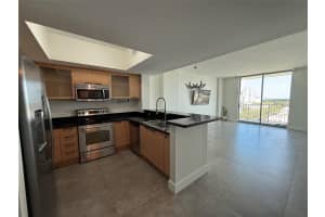 140 Dixie Highway, Hollywood, FL 33020 - MLS#F10551082