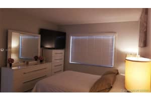 1560 Mckinley Street, Hollywood, FL 33020 - MLS#F10551083