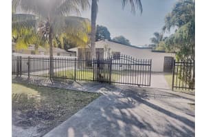 1728 114th Street, Miami, FL 33167 - MLS#F10551107