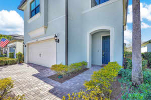 4471 Gramercy Drive, Oakland Park, FL 33309 - MLS#F10551211