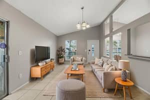 8666 14th Street, Pembroke Pines, FL 33025 - MLS#F10551213