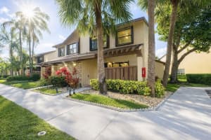 3950 Cocoplum Circle, Coconut Creek, FL 33063 - MLS#F10551250