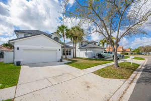 18434 13th Street, Pembroke Pines, FL 33029 - MLS#F10551289