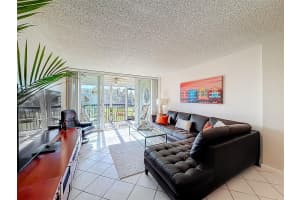 13 Royal Palm Way, Boca Raton, FL 33432 - MLS#F10551292