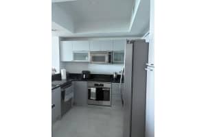 2650 Lake Shore Drive, Riviera Beach, FL 33404 - MLS#F10551357