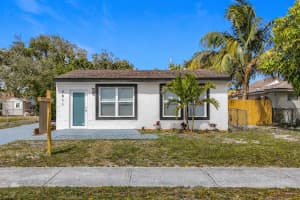 4811 Sw 20th Street, West Park, Fl 33023, West Park