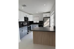 1054-1058 2nd Street, Hallandale Beach, FL 33009 - MLS#F10551371