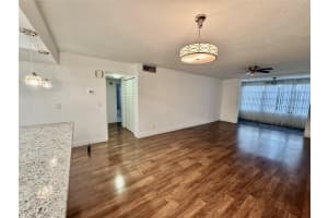 2821 Somerset Drive, Lauderdale Lakes, FL 33311 - MLS#F10551448