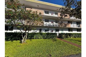 6005 Del Lago Circle, Sunrise, FL 33313 - MLS#F10551462