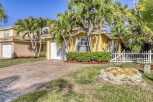 3339 Blue Fin Drive, West Palm Beach, FL 33411 - MLS#F10551469