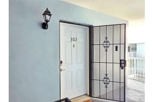 1735 164th Street, North Miami Beach, FL 33162 - MLS#F10551499