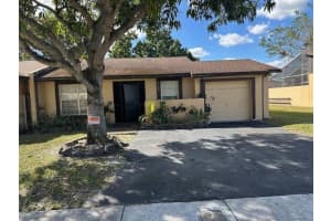 3400 Meadows Circle, Miramar, FL 33025 - MLS#F10551533