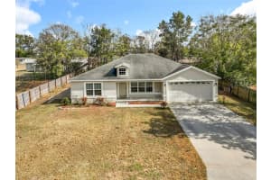 608 Masters Avenue, Wildwood, FL 34785 - MLS#F10551568