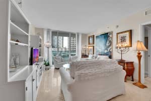 350 2nd Street, Fort Lauderdale, FL 33301 - MLS#F10551598