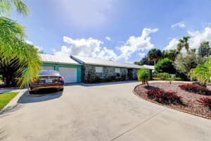 322 Naranja Avenue, Port Saint Lucie, FL 34983 - MLS#F10551616