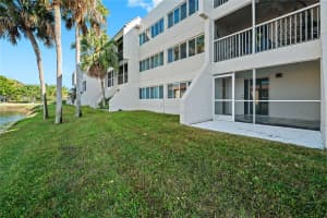 140 Lakeview Drive, Weston, FL 33326 - MLS#F10551663